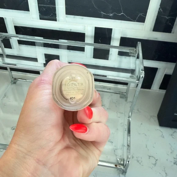 Fenty Beauty Pro Filt’r Foundation Bundle Shades 290 & 300 - Picture 4 of 10